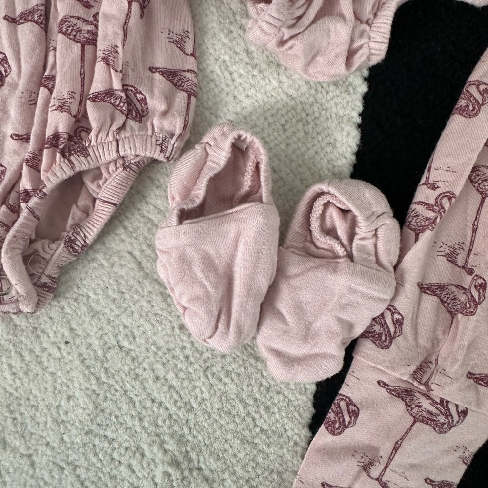 Kate Quinn Pink Flamingo Bundle - Picture 3 of 7